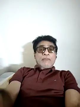 Snapshot of iamkahn_44 chatting on February 20, 2026, 2:06 pm iamkahn 44 online show from February 20, 2026, 2:06 pm