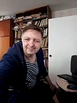 Snapshot of Pokaz2020 chatting on May 2, 2026, 10:42 am Pokaz2020 online show from May 2, 2026, 10:42 am