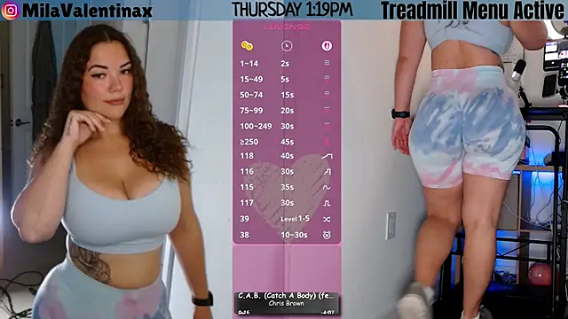 MilaValentina online show from April 30, 2026, 5:19 pm