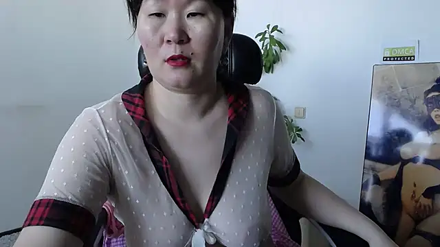 Snapshot of Akira_xx chatting on February 15, 2026, 7:51 am Akira xx online show from February 15, 2026, 7:51 am