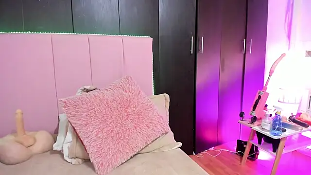 melani xc online show from December 26, 2024, 6:33 pm