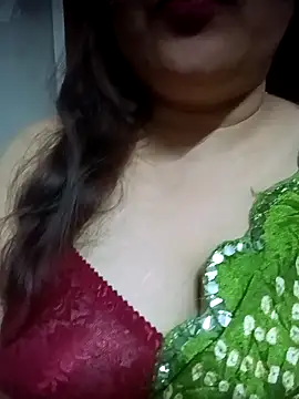 Snapshot of naughtymadam chatting on April 21, 2026, 5:58 am naughtymadam online show from April 21, 2026, 5:58 am