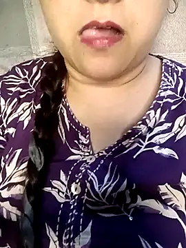Snapshot of naughtymadam chatting on May 13, 2026, 6:00 am naughtymadam online show from May 13, 2026, 6:00 am