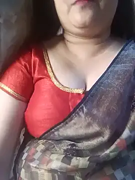 Snapshot of naughtymadam chatting on May 17, 2026, 5:27 am naughtymadam online show from May 17, 2026, 5:27 am
