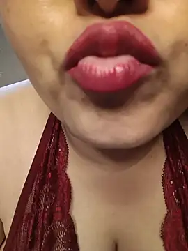 Snapshot of naughtymadam chatting on July 7, 2026, 6:47 am naughtymadam online show from July 7, 2026, 6:47 am