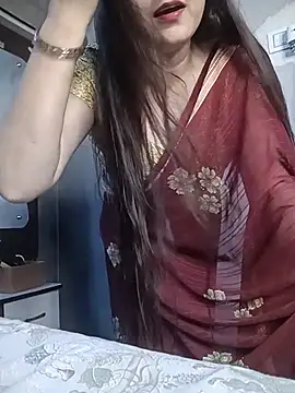 Snapshot of naughtymadam chatting on July 13, 2026, 5:10 am naughtymadam online show from July 13, 2026, 5:10 am