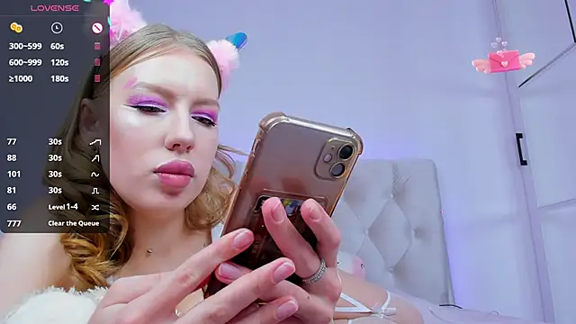 YourWildDestiny online show from December 4, 2024, 2:31 am