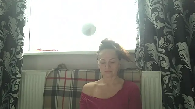 LindaStarS online show from April 9, 2026, 6:30 am