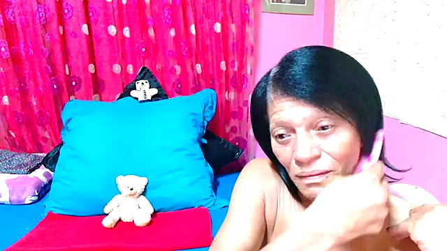 SLUTTYROXY online show from January 31, 2025, 5:32 pm