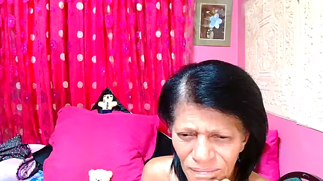 SLUTTYROXY online show from February 3, 2025, 5:29 am