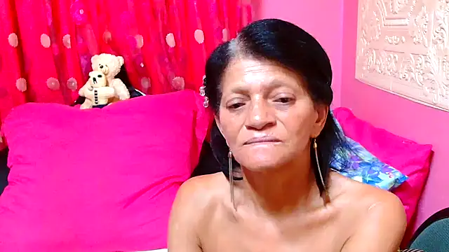 SLUTTYROXY online show from February 5, 2025, 7:18 am