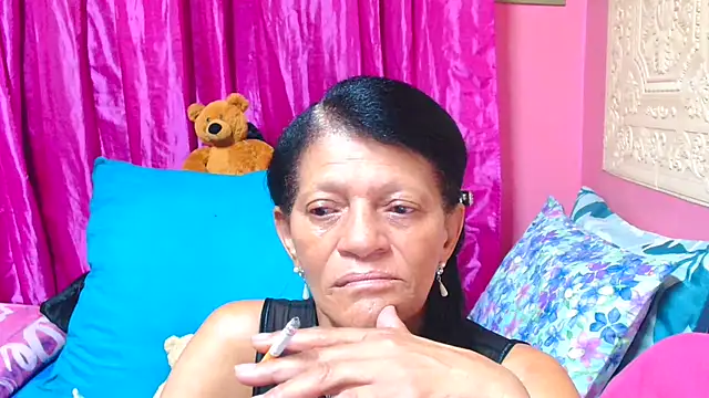 SLUTTYROXY online show from March 18, 2025, 2:36 am