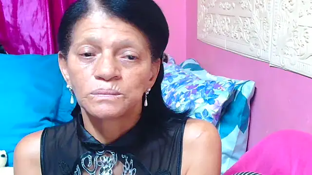 SLUTTYROXY online show from March 18, 2025, 8:47 am