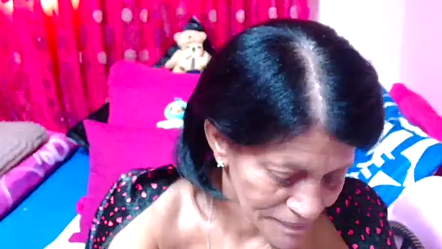 SLUTTYROXY online show from September 15, 2025, 6:24 am