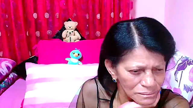 SLUTTYROXY online show from November 6, 2025, 6:47 am