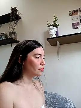 Snapshot of loveuu-bae chatting on December 20, 2024, 9:17 pm loveuu-bae online show from December 20, 2024, 9:17 pm