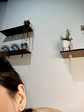 Snapshot of loveuu-bae chatting on December 21, 2024, 12:20 am loveuu-bae online show from December 21, 2024, 12:20 am