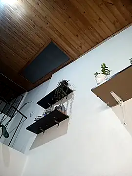 Snapshot of loveuu-bae chatting on January 5, 2025, 12:20 am loveuu-bae online show from January 5, 2025, 12:20 am