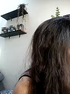 Snapshot of loveuu-bae chatting on February 2, 2025, 9:45 pm loveuu-bae online show from February 2, 2025, 9:45 pm