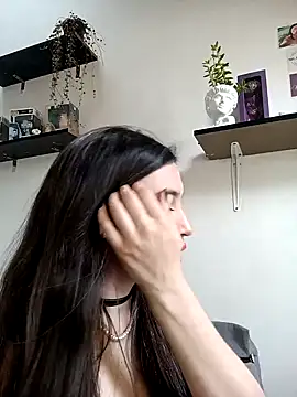 Snapshot of loveuu-bae chatting on February 24, 2025, 10:03 pm loveuu-bae online show from February 24, 2025, 10:03 pm