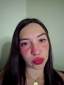 Snapshot of loveuu-bae chatting on September 19, 2025, 11:05 pm loveuu-bae online show from September 19, 2025, 11:05 pm