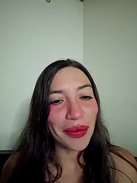 Snapshot of loveuu-bae chatting on October 2, 2025, 12:39 am loveuu-bae online show from October 2, 2025, 12:39 am