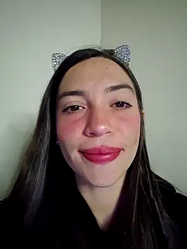 Snapshot of loveuu-bae chatting on October 18, 2025, 11:38 pm loveuu-bae online show from October 18, 2025, 11:38 pm