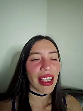 loveuu-bae online show from March 10, 2026, 1:32 am