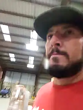 UncutHammer69 online show from December 8, 2024, 12:40 am