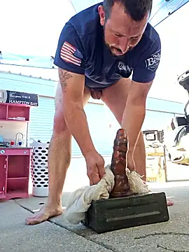 UncutHammer69 online show from October 12, 2025, 4:28 pm