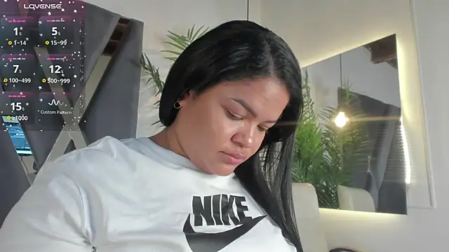 Snapshot of moonsweet1 chatting on January 23, 2025, 6:45 pm moonsweet1 online show from January 23, 2025, 6:45 pm