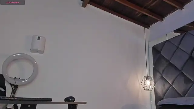 Snapshot of moonsweet1 chatting on October 31, 2025, 11:22 am moonsweet1 online show from October 31, 2025, 11:22 am