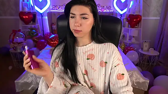 EmilyCandyy online show from February 18, 2025, 6:48 am