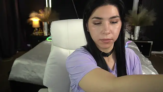 EmilyCandyy online show from November 15, 2025, 7:05 am