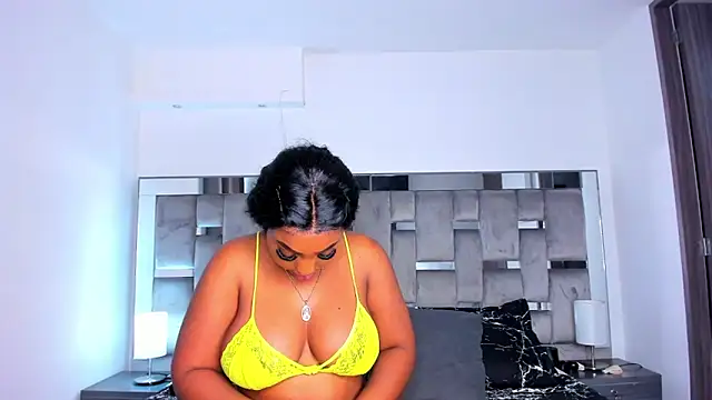 Cammiila online show from February 26, 2025, 7:27 pm