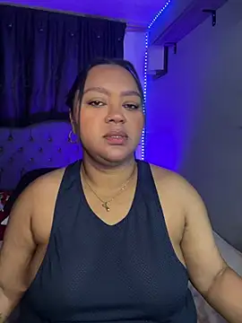 yanza2002 online show from February 26, 2026, 11:37 pm