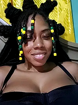 Snapshot of HONEYSWEETS_LIVE chatting on April 23, 2026, 5:41 am HONEYSWEETS LIVE online show from April 23, 2026, 5:41 am