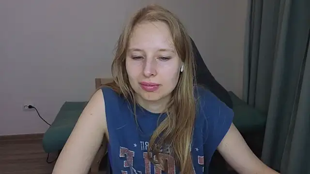 Snapshot of Jessy_Ginger chatting on June 15, 2026, 3:03 pm Jessy Ginger online show from June 15, 2026, 3:03 pm