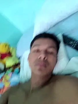 Snapshot of morenito420 chatting on February 3, 2026, 7:30 pm morenito420 online show from February 3, 2026, 7:30 pm