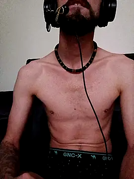 Snapshot of DespisedStallion chatting on September 19, 2025, 3:52 am DespisedStallion online show from September 19, 2025, 3:52 am