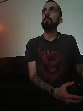 Snapshot of DespisedStallion chatting on October 9, 2025, 4:43 am DespisedStallion online show from October 9, 2025, 4:43 am