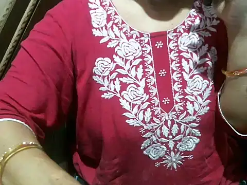 Snapshot of UrsMansi chatting on July 14, 2026, 2:49 am UrsMansi online show from July 14, 2026, 2:49 am