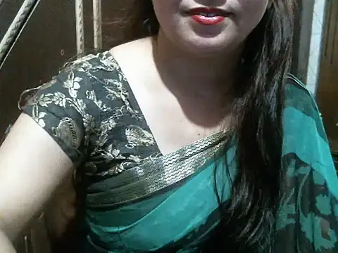 Snapshot of UrsMansi chatting on July 18, 2026, 3:33 am UrsMansi online show from July 18, 2026, 3:33 am