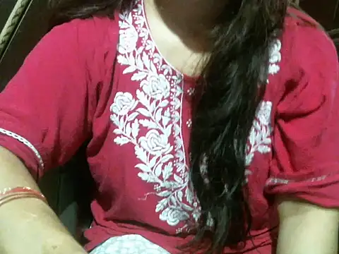 Snapshot of UrsMansi chatting on August 1, 2026, 3:17 am UrsMansi online show from August 1, 2026, 3:17 am