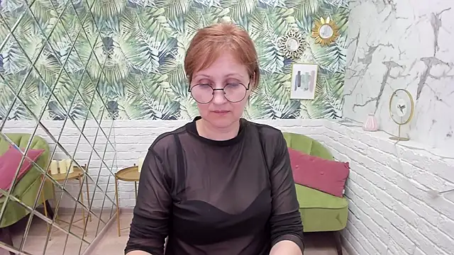 Snapshot of Paris_Cherry chatting on March 20, 2025, 2:19 am Paris Cherry online show from March 20, 2025, 2:19 am