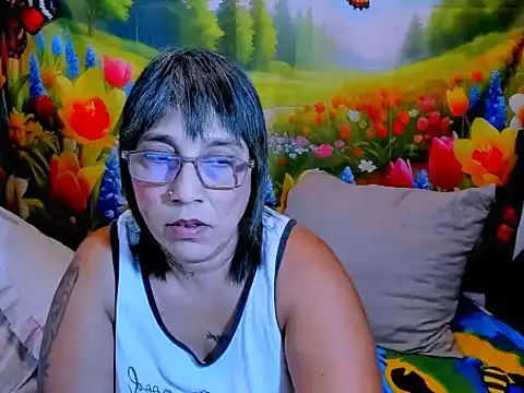 Snapshot of indianroxy chatting on May 14, 2026, 10:49 pm indianroxy online show from May 14, 2026, 10:49 pm