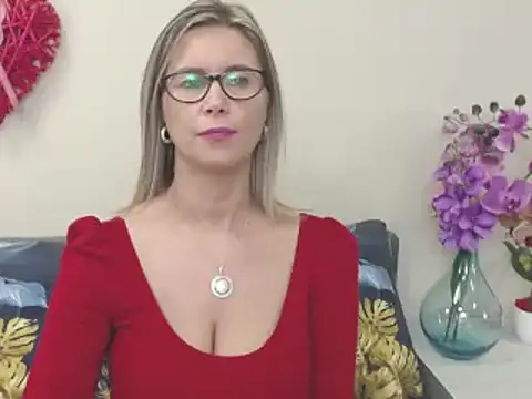 DoreenSexy online show from December 4, 2024, 1:31 pm