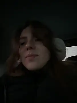 Snapshot of MariiD chatting on December 8, 2024, 7:05 am MariiD online show from December 8, 2024, 7:05 am