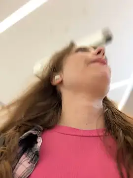 Snapshot of MariiD chatting on December 12, 2024, 10:02 am MariiD online show from December 12, 2024, 10:02 am