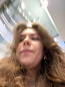 Snapshot of MariiD chatting on January 4, 2025, 9:10 am MariiD online show from January 4, 2025, 9:10 am